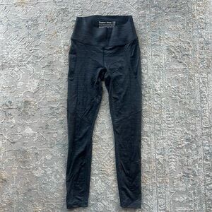 Outdoor Voices leggings, XS